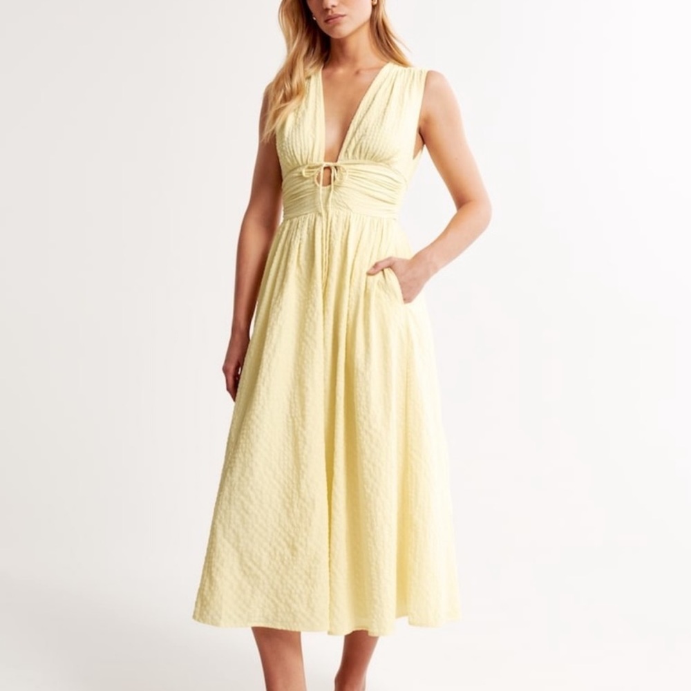 Abercrombie Yellow Seersucker Ruched
Midi Dress NWT